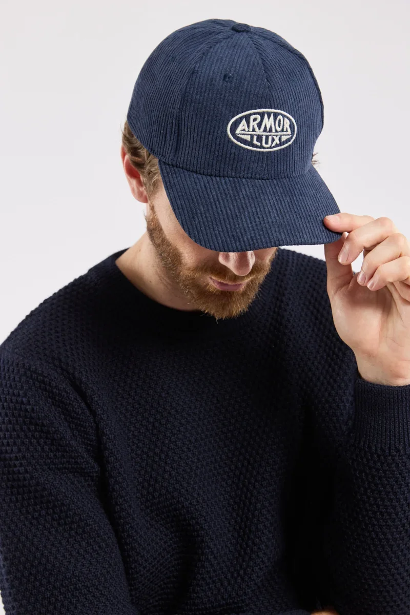 Convenient Casquette brodée – velours Unique