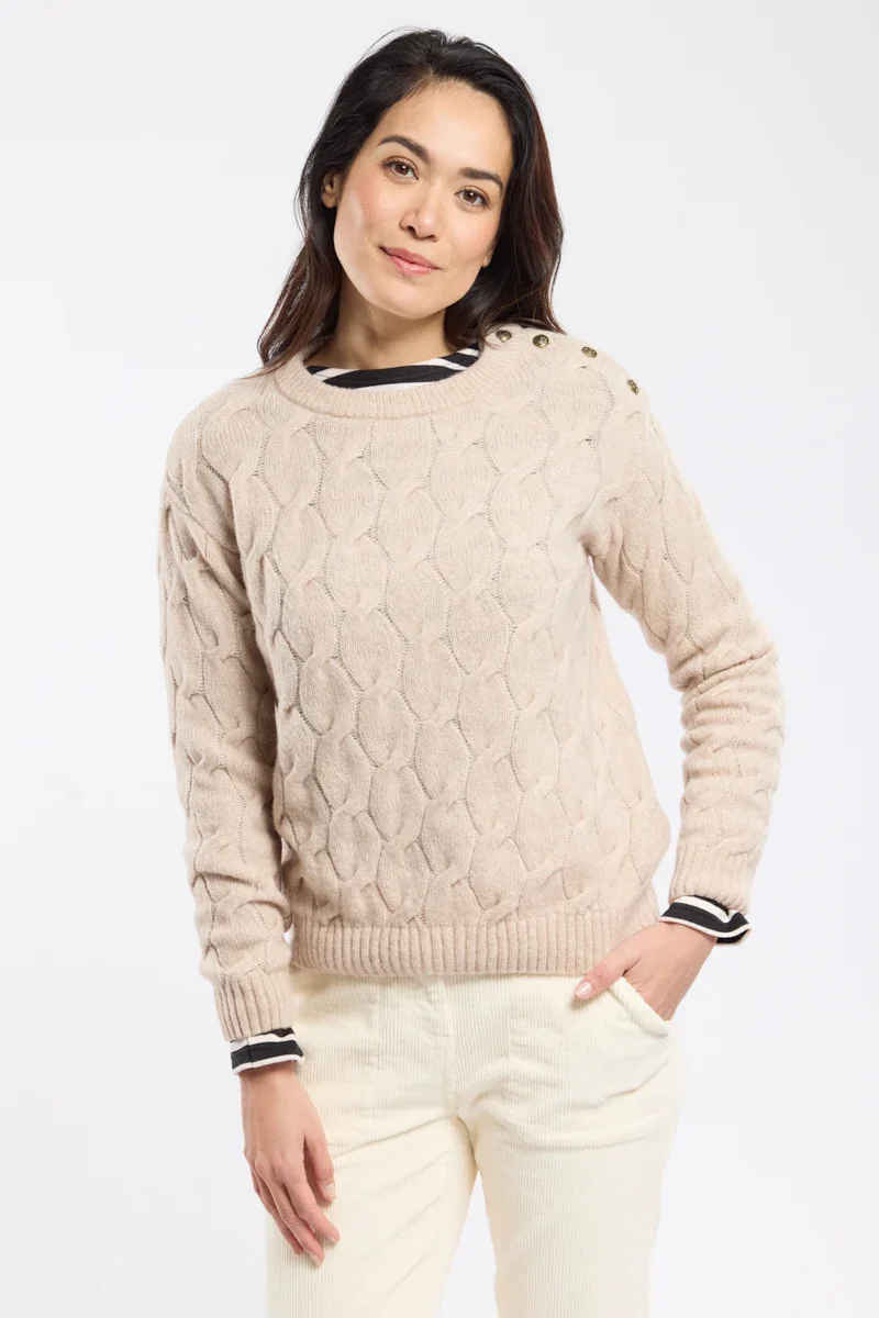 Versatile Cable knit jumper – wool Outstanding