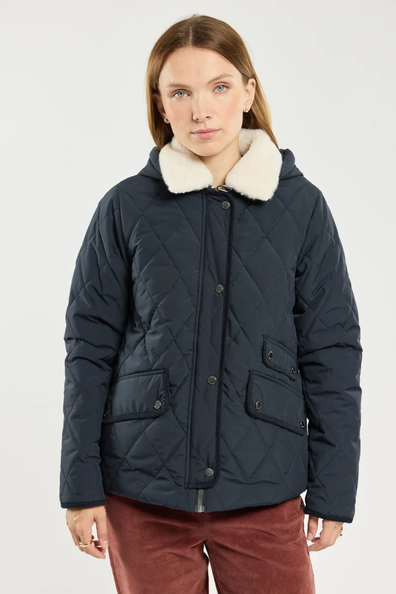 Innovative BLENWISH Water-repellent Jacket Fine Crafted