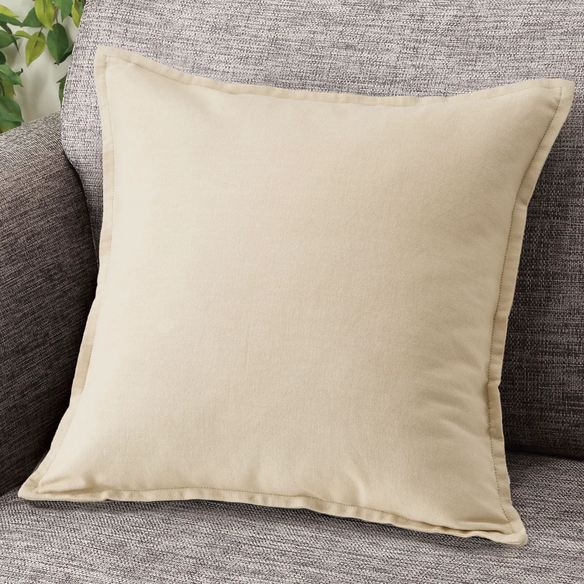 Smooth CUSHION COVER SIMPRE BE Easy-to-Use