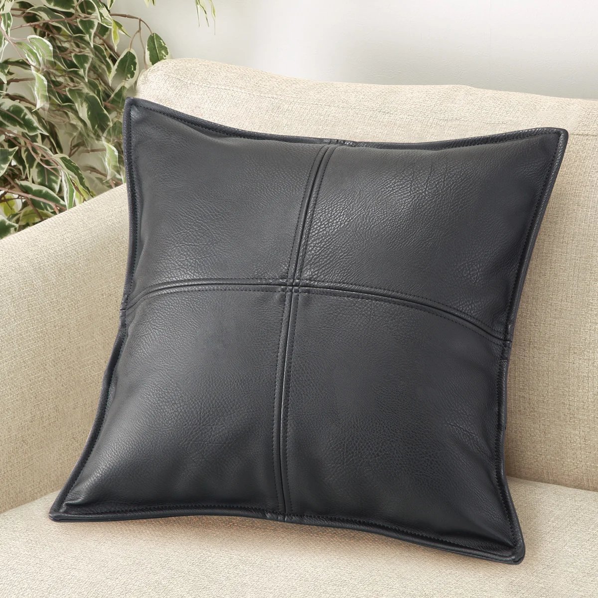 Detailed CUSHION COVER GRAB 2 BK Authentic