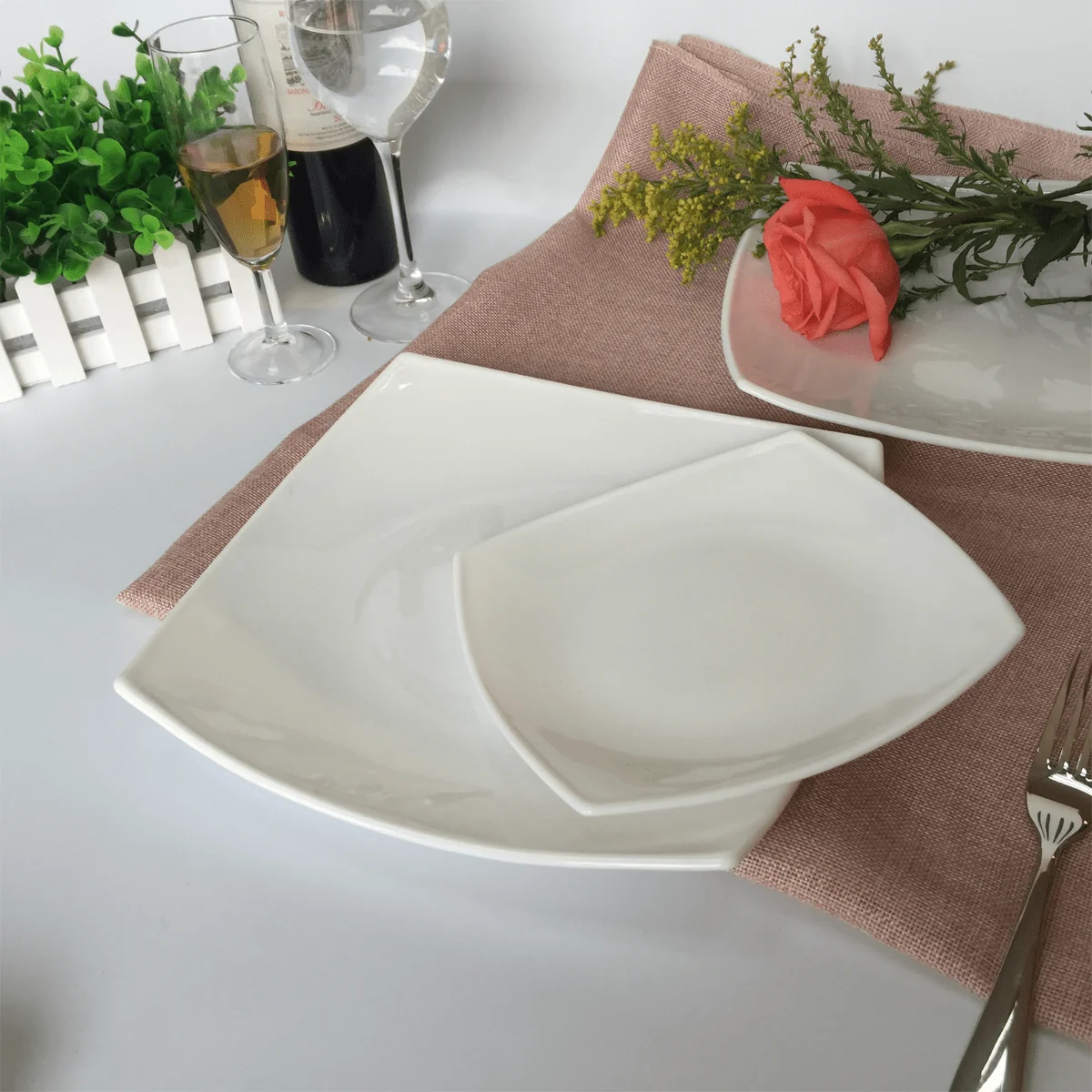 Contemporary Opaline Diner Soft Square Plate Stylish