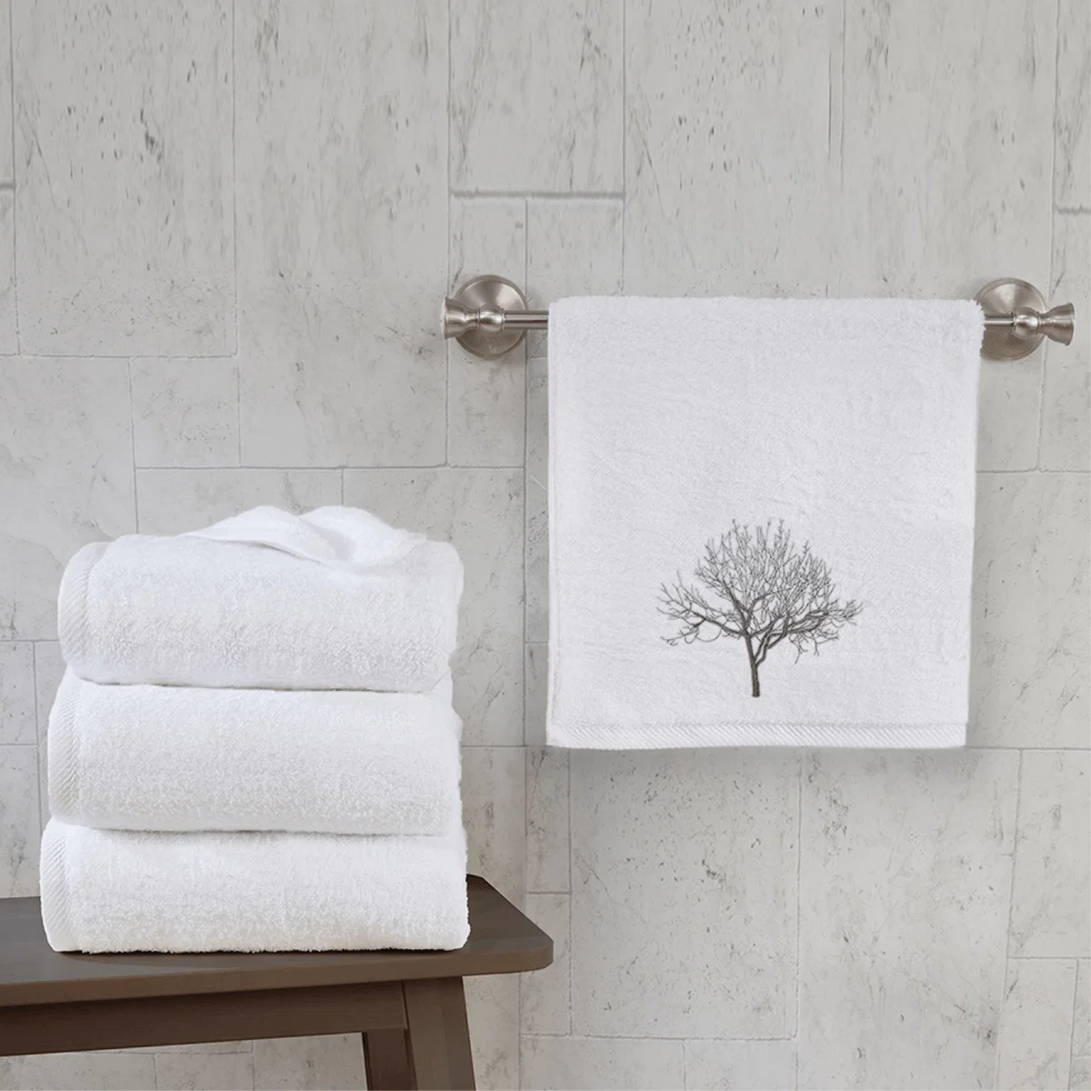 Prestigious 2pc Trees Towel White Excellent