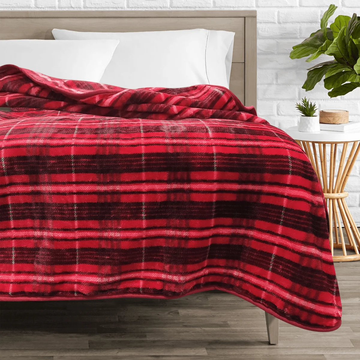 Soft Calder Red Plaid Mink Blanket 78×94 Relaxed