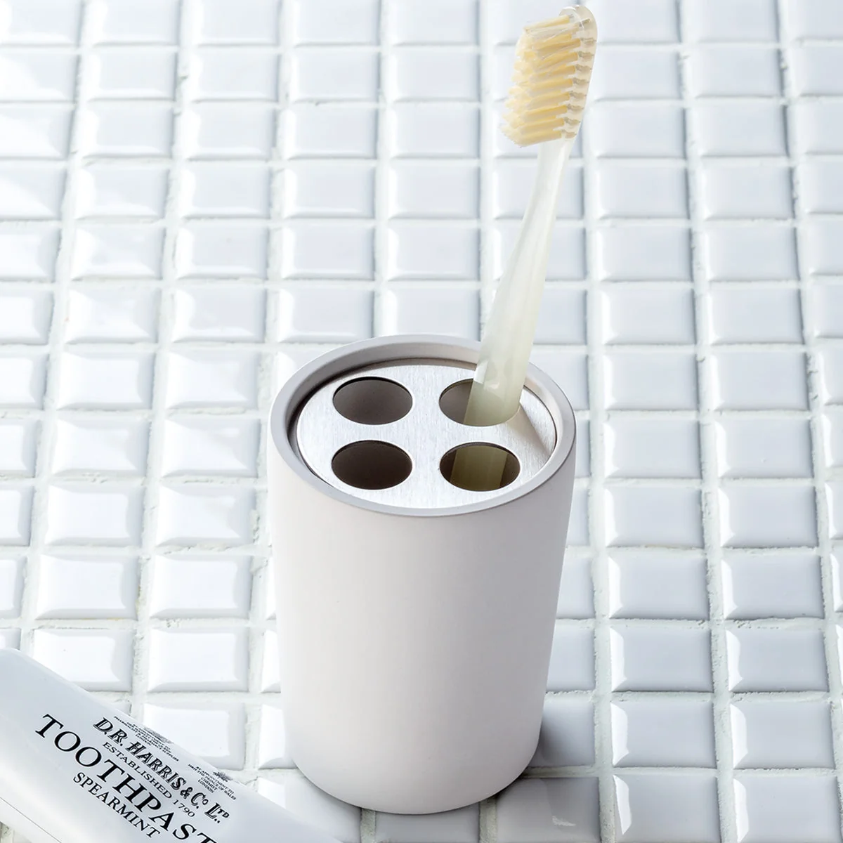 Exclusive POROUS CERAMIC TOOTHBRUSH STAND ROUND WH Detailed