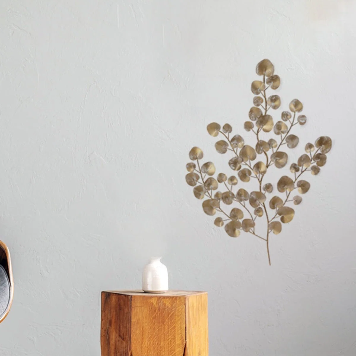 Elegant Metal Wall Art Beige Leaves High-Quality