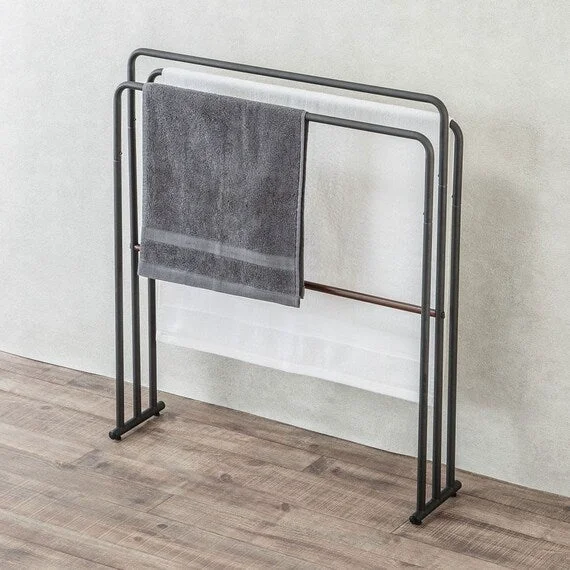 Sophisticated BATH TOWEL HANGING STAND TRES BK DBR Consistent