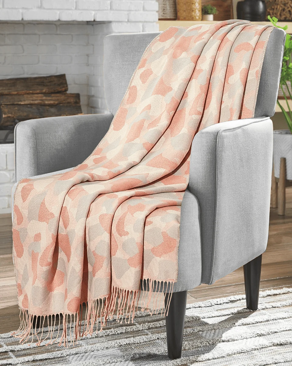 Relaxed STELLA Acrylic Throw Elite