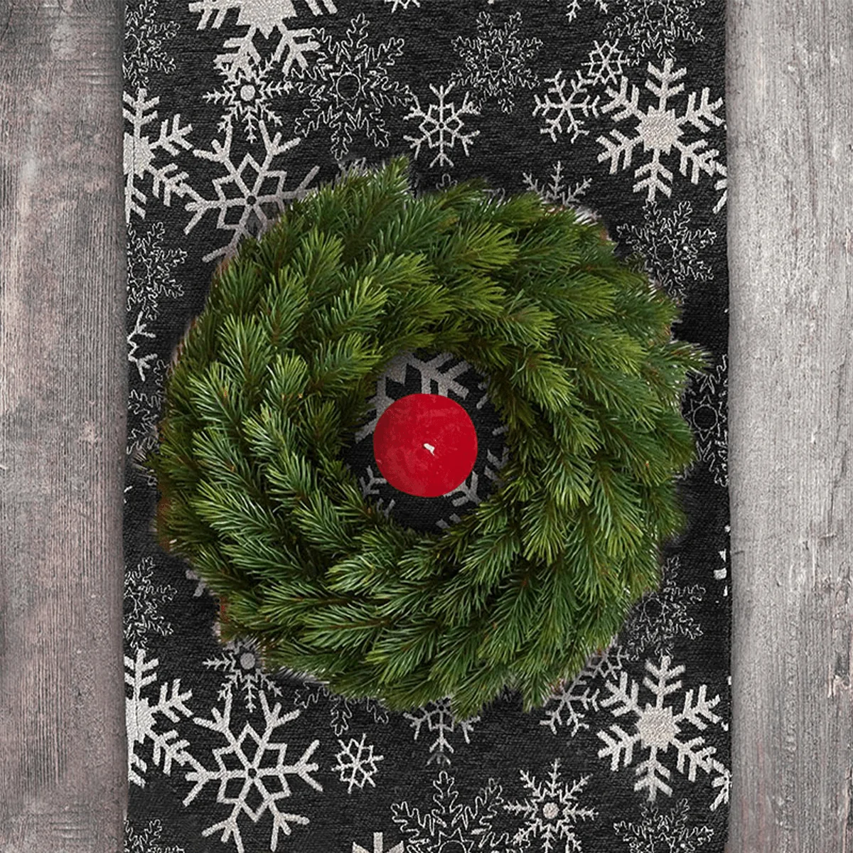 User-Friendly Chenille Table Runner Relaxed