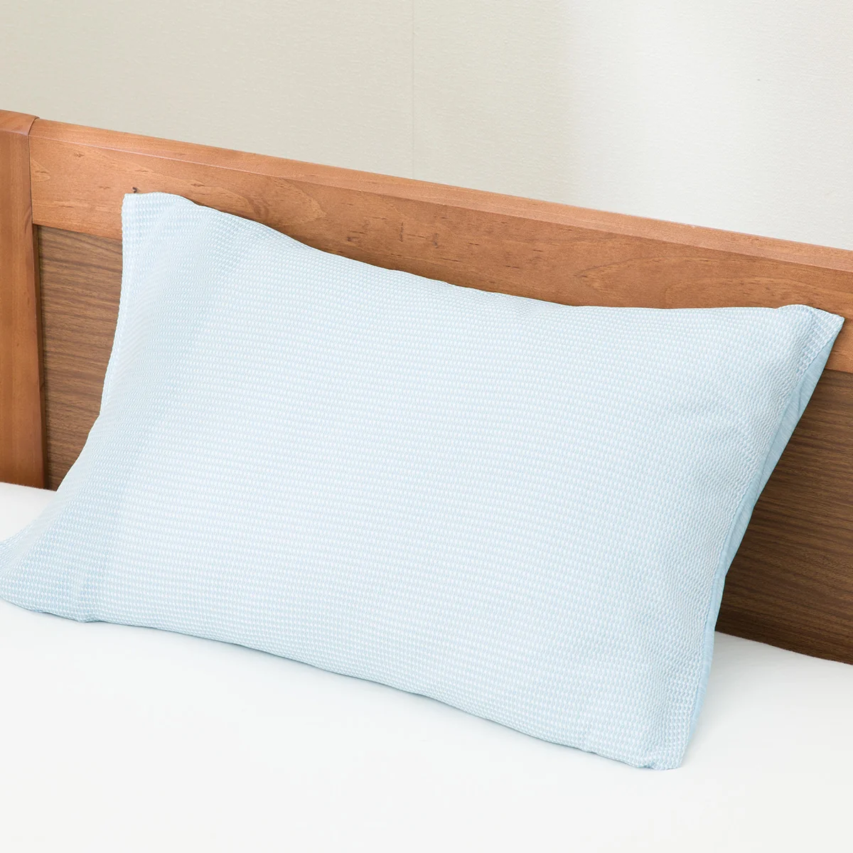Prestigious PILLOWCOVER N COOL BL 24NC-01 Effective