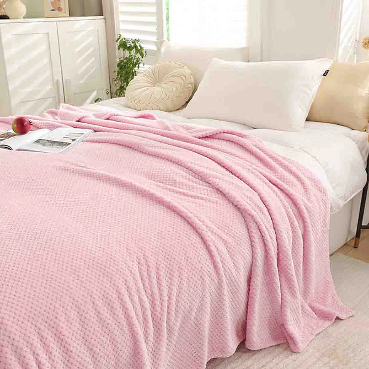 Enhanced Lauren Taylor-Fleece Blanket Detailed