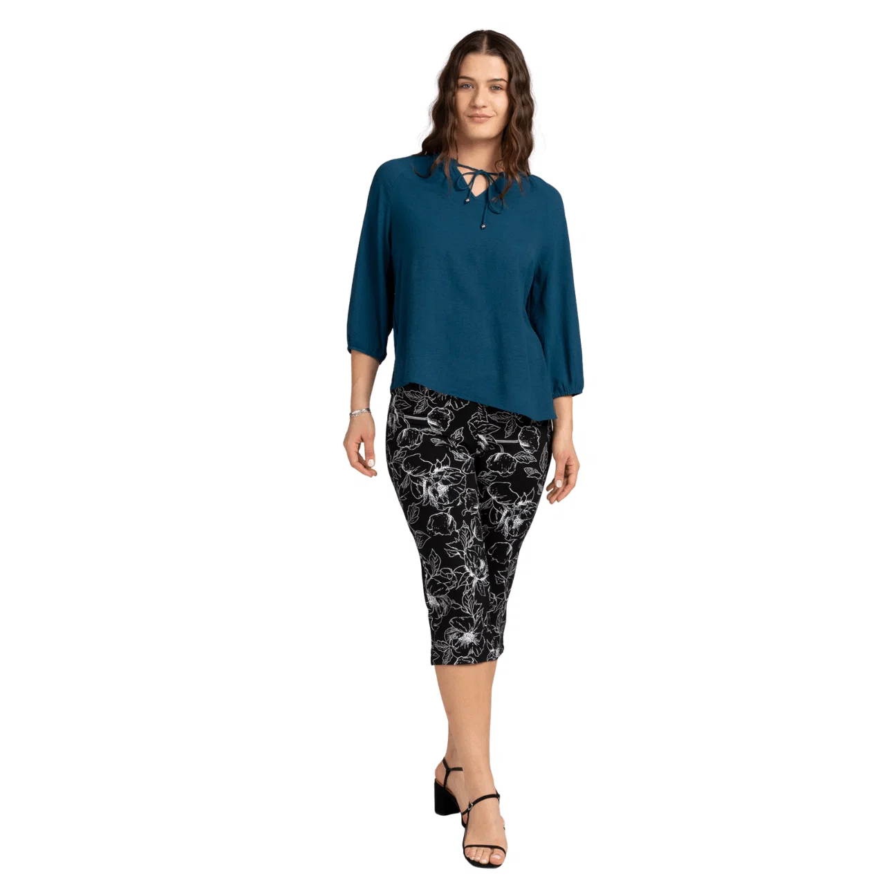 Minimalist Printed Pull-On Capri Pants Safe