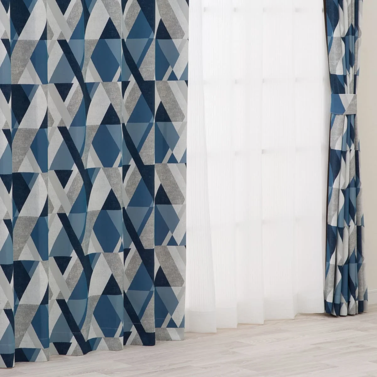 Secure RD133 Curtains 100 x 135 cm Assorted 2 Panels Eco-Friendly