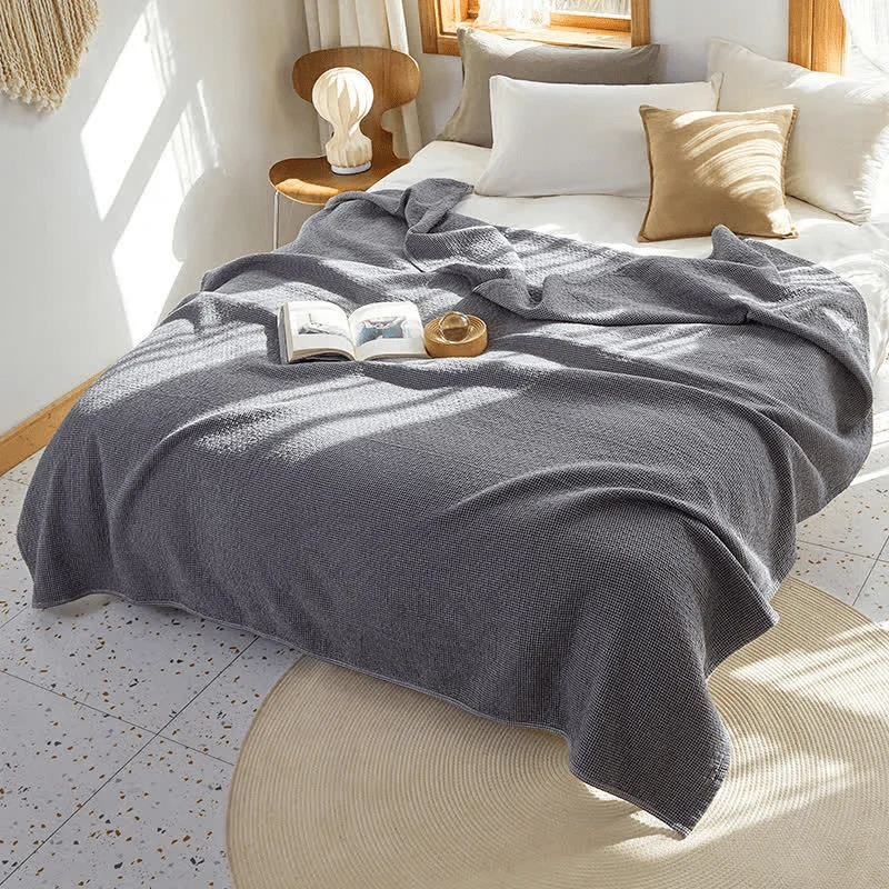 Original Ownkoti Solid Grid Print Cotton Reversible Quilt Green
