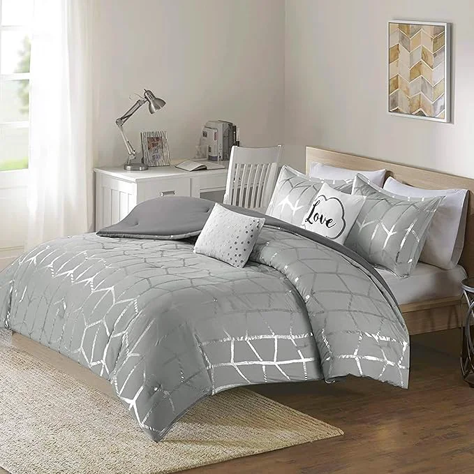 Traditional Intelligent Design Raina Full Queen Comforter Set Soft Microfiber Modern Geometric Metallic Bed Set 5 Pieces College Bedding with 2 Shams 2 Toss Pillows Grey Silver Minimalist