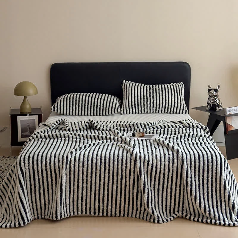 Carefully Designed Ownkoti Timeless Style Striped Jacquard Blanket Fashionable