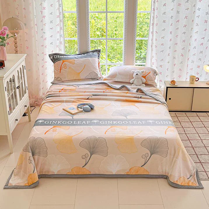 Breathable Ginkgo Leaf Cozy Warm Throw Blanket Relaxed