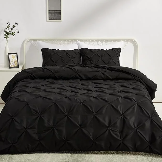 Next-Generation Amazon Basics 3-Piece All-Season Soft Down- Comforter Bedding Set Pinch Pleat Design with Piped Edges Full Queen Black
