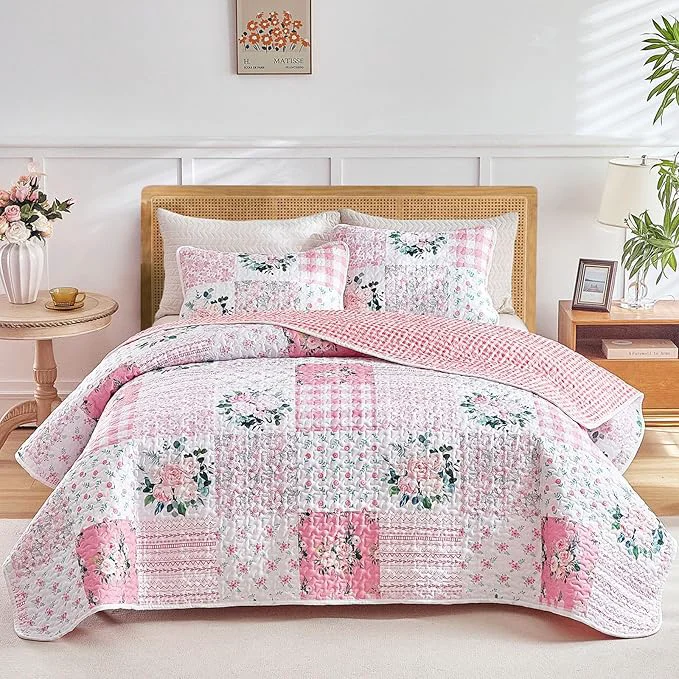 Practical Joyreap 3 Pieces Floral Patchwork Quilt Set King Pink n White Flowers Design Soft n Cozy Microfiber Quilt Bedspread Bed Cover for All Season 1 Quilt and 2 Pillow Shams- 102×90 inches
