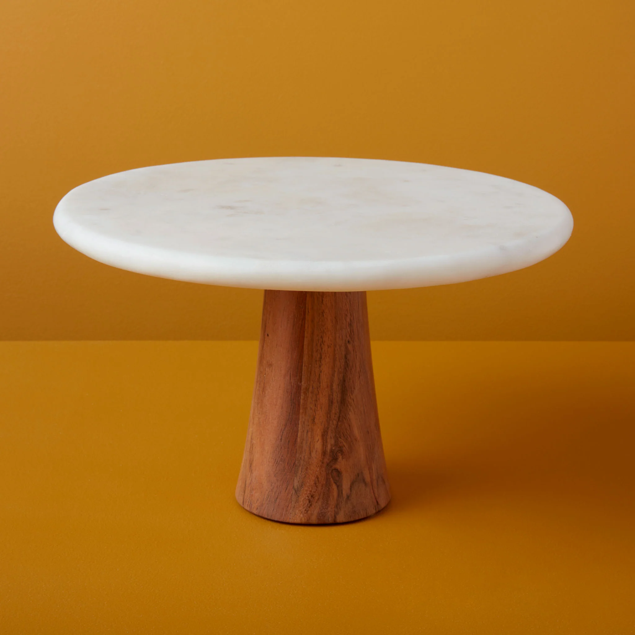 Solid Pavia Cake Stand Superior