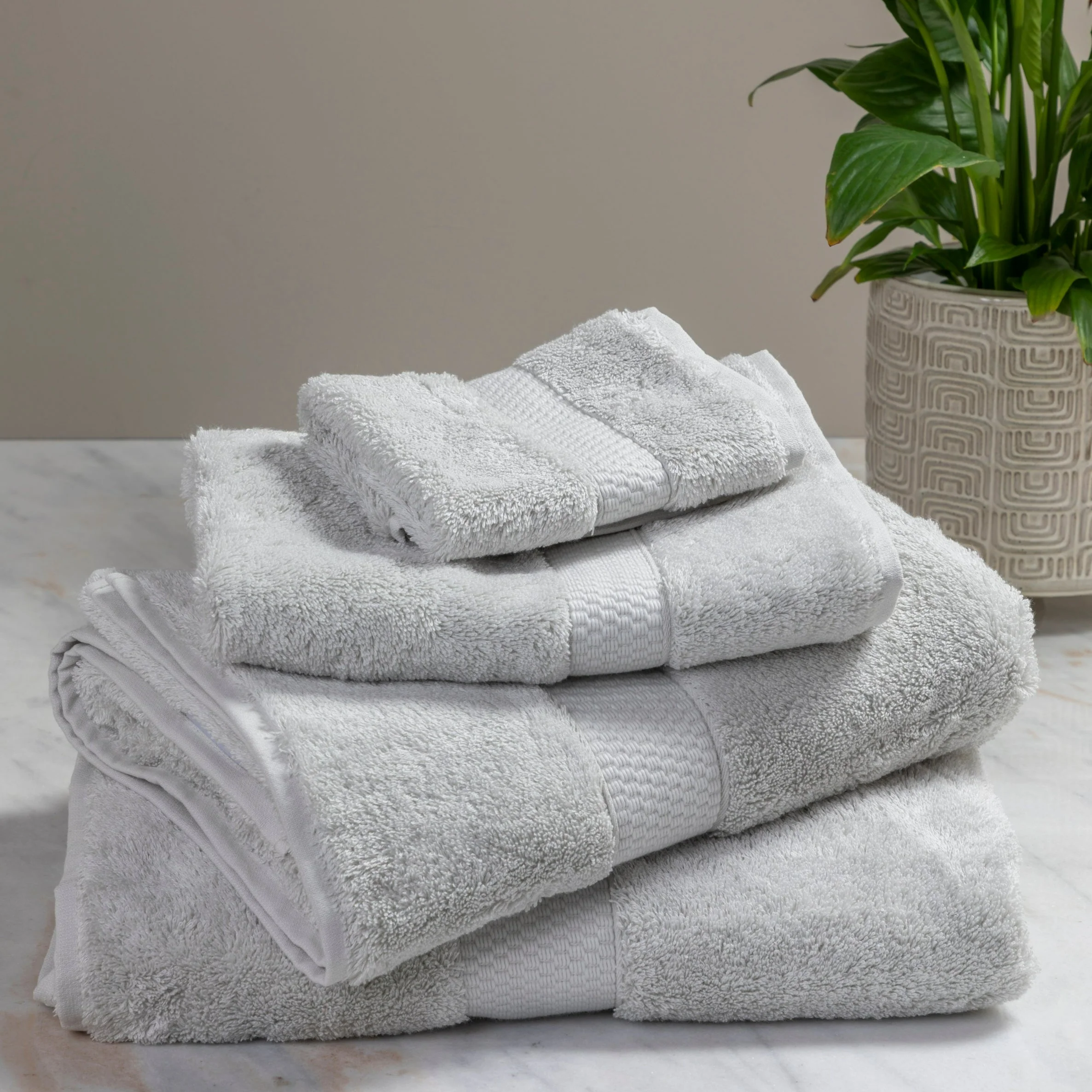 Outstanding City Washcloth Pearl Fast