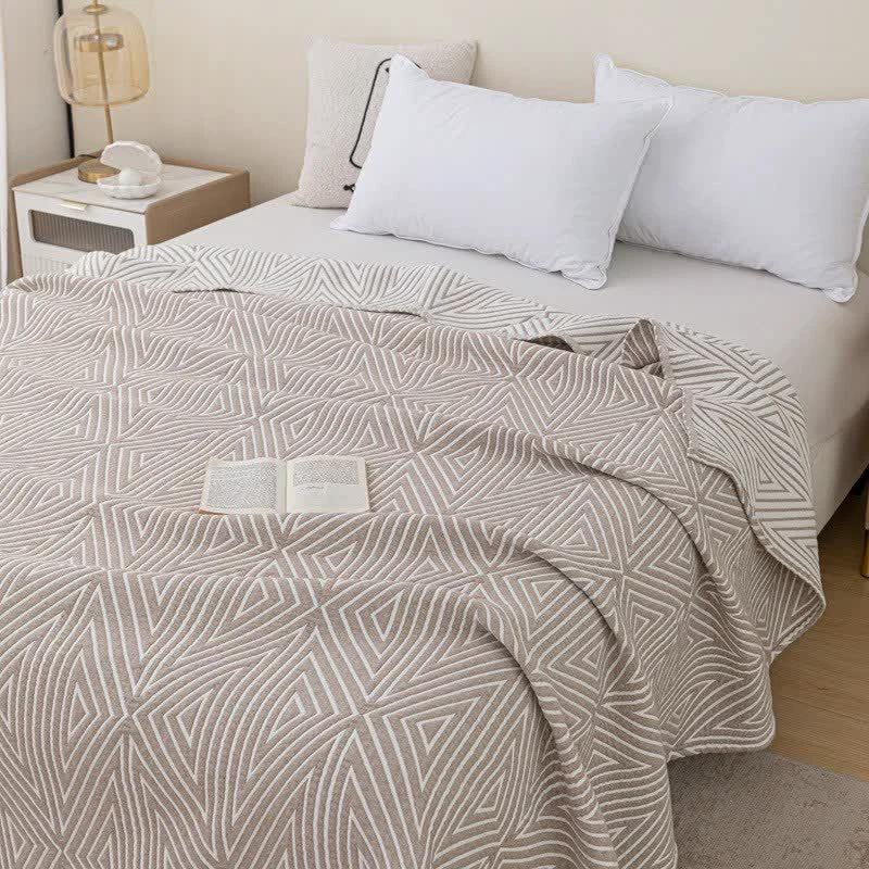 Carefully Designed Ownkoti Triangle Pattern Reversible Cotton Gauze Quilt Traditional