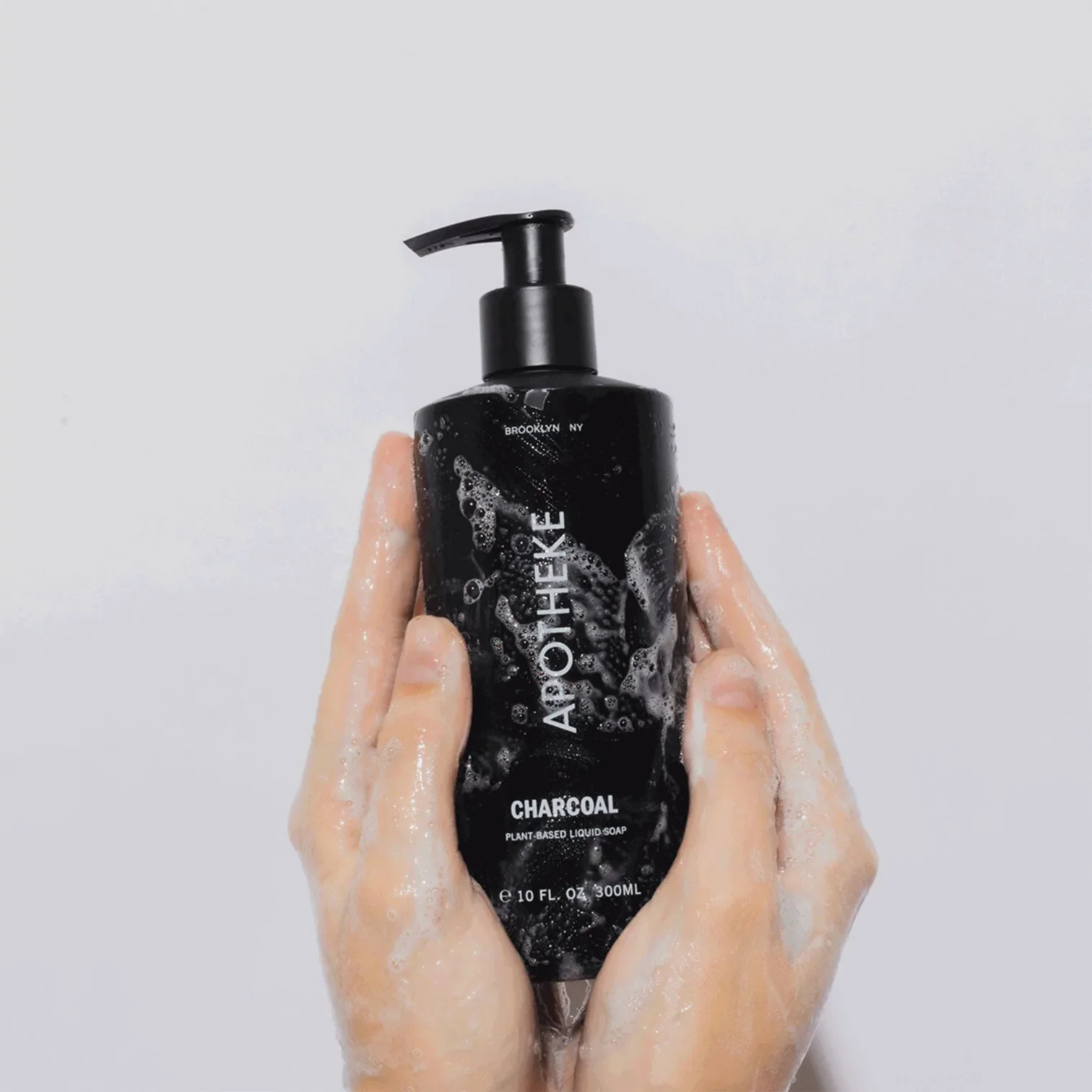 Secure Apotheke Liquid Soap Charcoal Casual