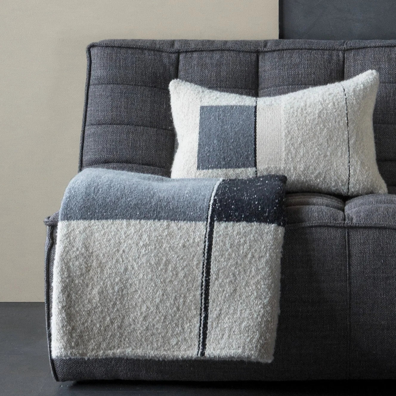 Traditional Urban Lumbar Pillow Set of 2 Convenient