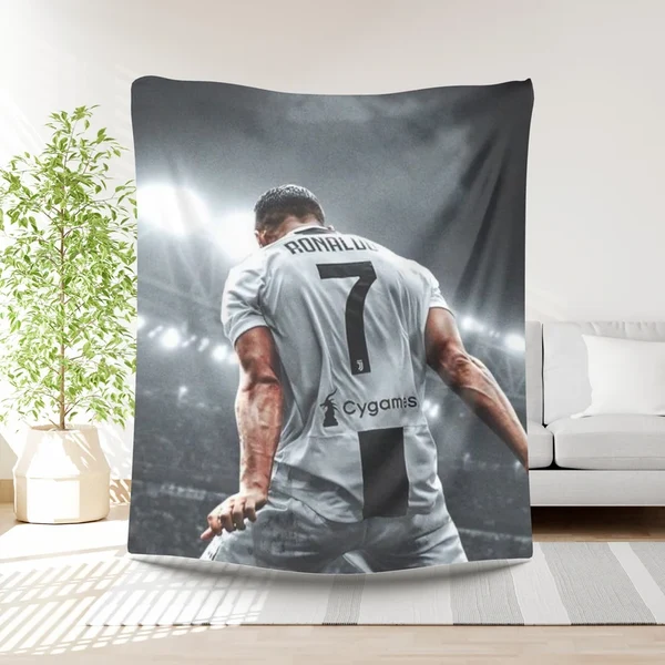 First-Class Ronaldo Football Blanket – Soccer Player Bedding Gift for Boys Luxury