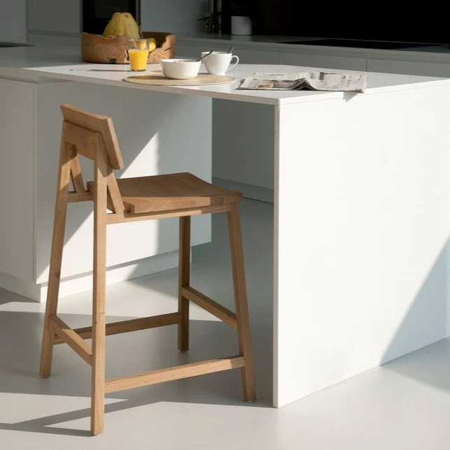 Elegant N3 Counter Stool Oak Safe