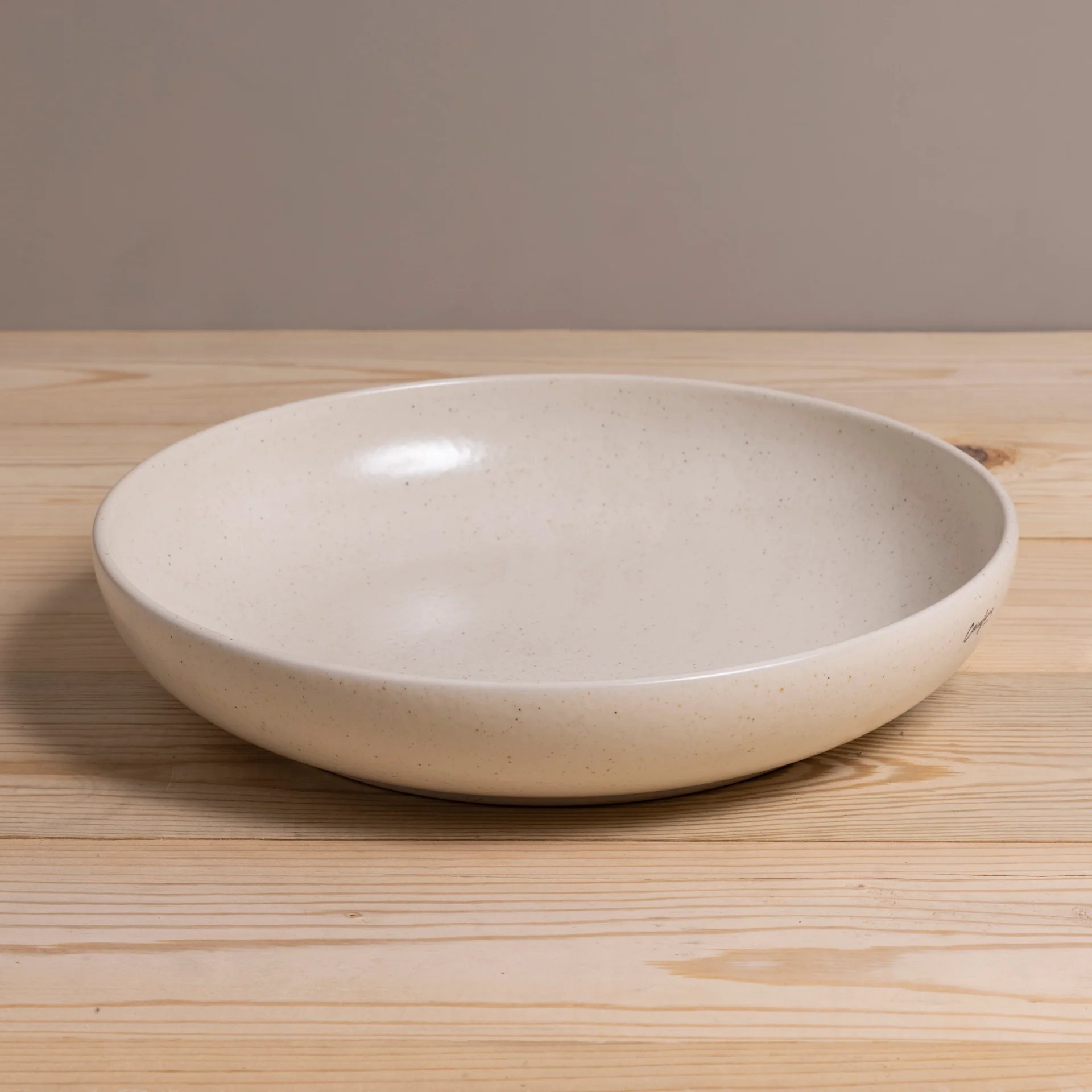 Practical Pacifica 12.5 quot Serving Bowl Vanilla Dependable