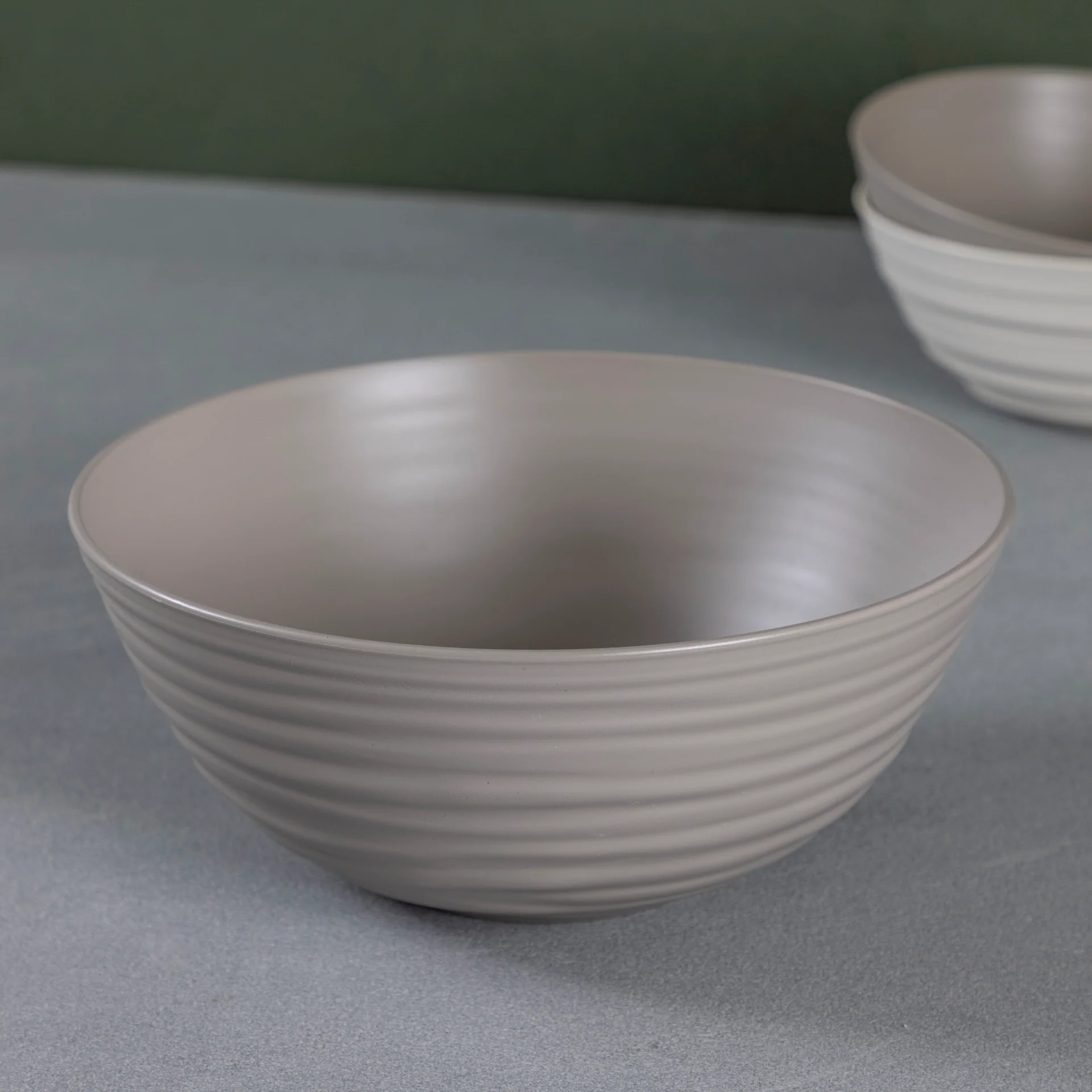 Official Tierra Serving Bowl Large Taupe Excellent