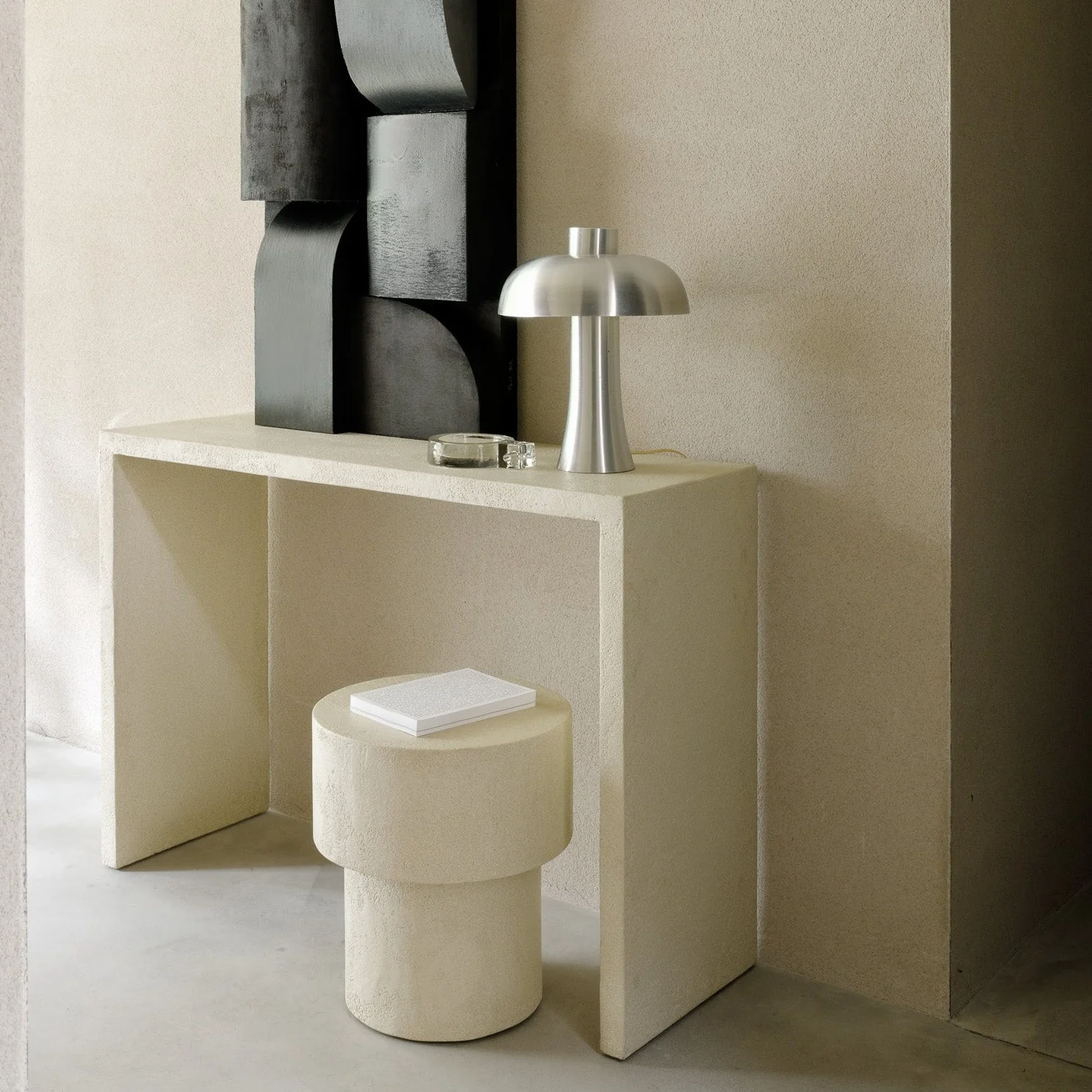 Exceptional Elements console – Microcement – Off White Long-Lasting