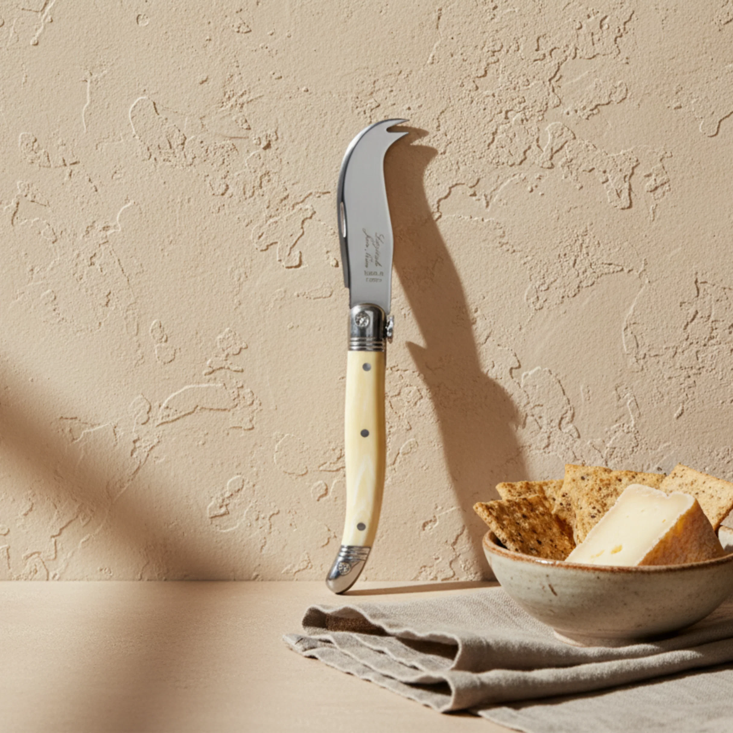 Smooth Set of 4 Laguiole Mini Fork-tipped Knife Pale Horn Responsible