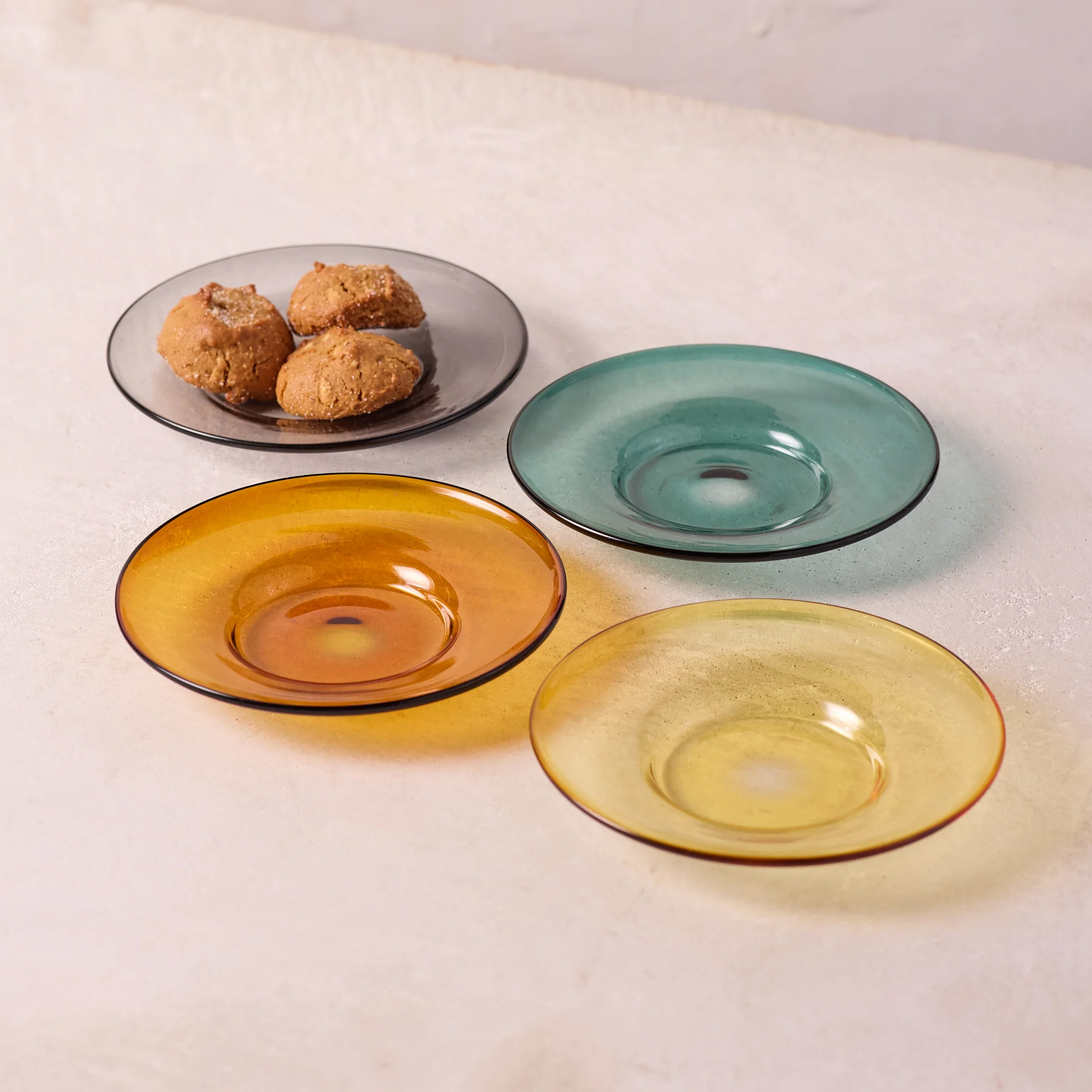 Clean Niko Glass Plates Set of 4 Durable