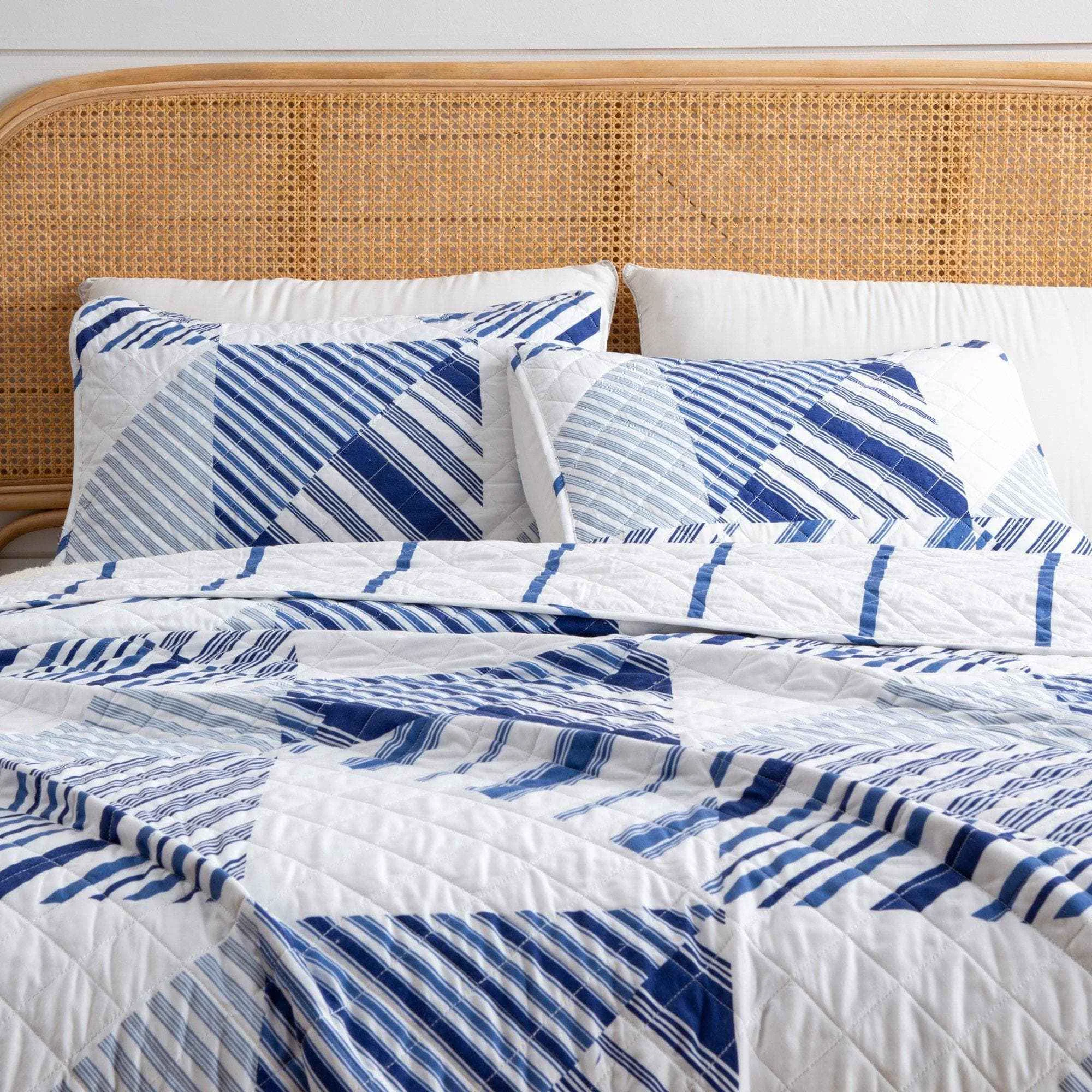 Fine Crafted 3-Piece Navy Stripe Quilt – Midnight Bay Collection Verified