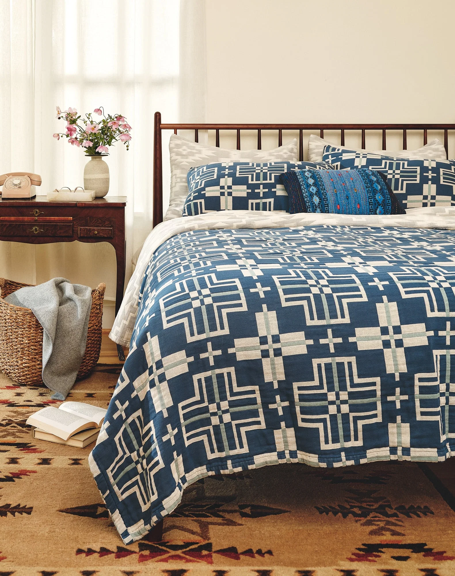 Convenient San Marcos Matelasse Coverlet Soft