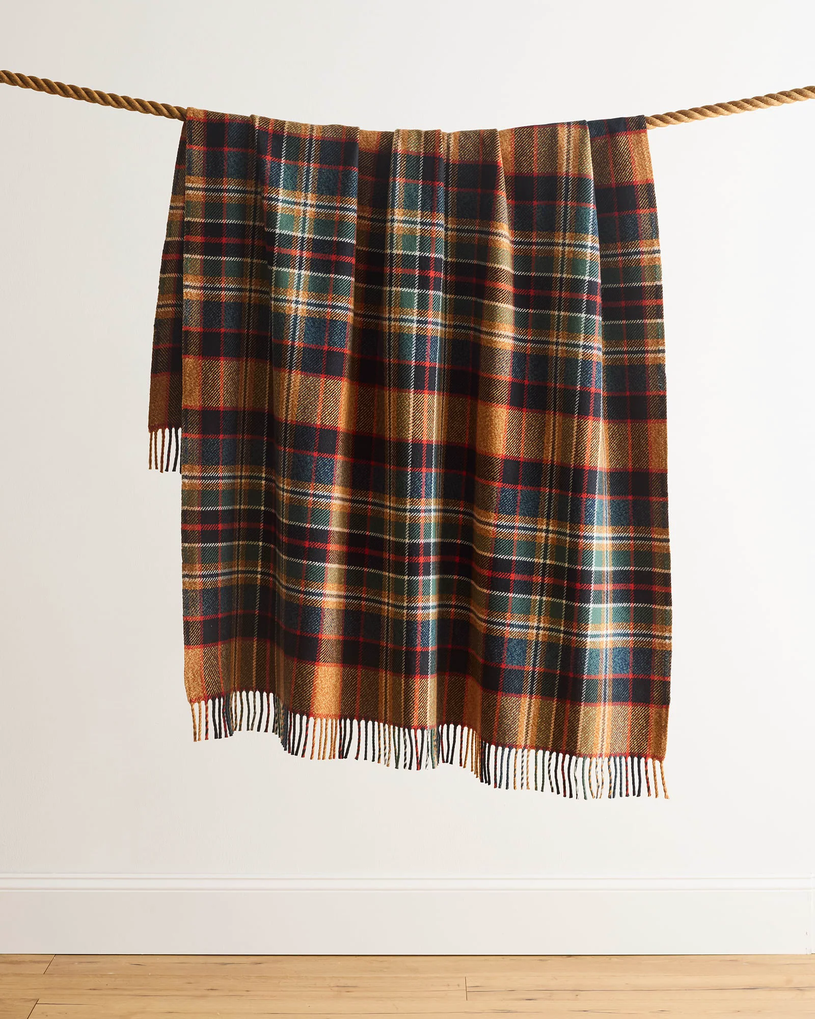 Exceptional Fireside Throw Sycamore Gold Green Smooth
