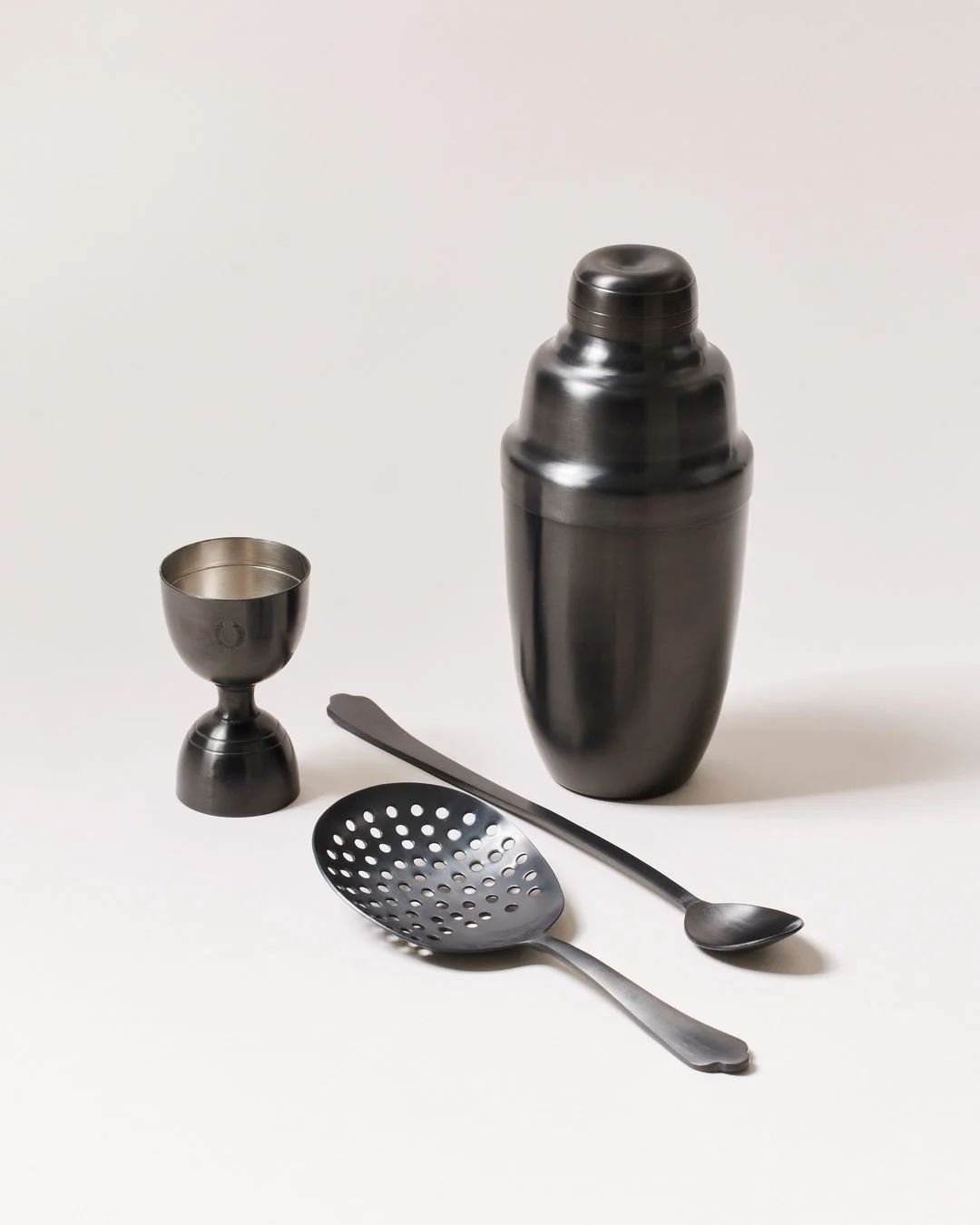 Consistent Essex Barware – Brushed Onyx Pure