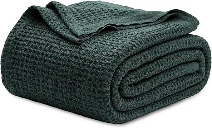 Eco-Friendly Bedsure Gentlesoft Cotton Blanket Queen Size for Bed – Breathable and Soft for Spring Summer Thick Cozy Waffle Weave Blanket Gifts for Women Dark Green 90×90 Inches Prestigious
