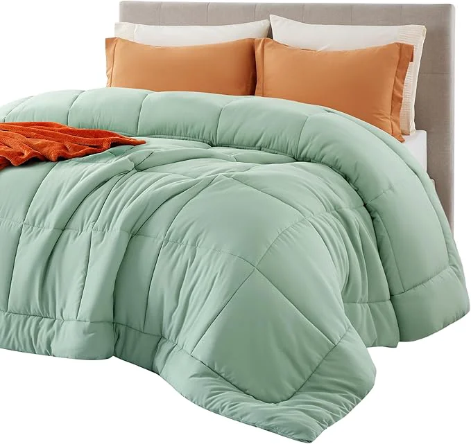 Premium Material Bedsure Comforter Duvet Insert – Quilted Comforters Full Size All Season Duvet GentleSoft Down Bedding Blanket with 8 Tabs Gifts for Women Men Sage Green Full 86 x 82 Inches Smooth