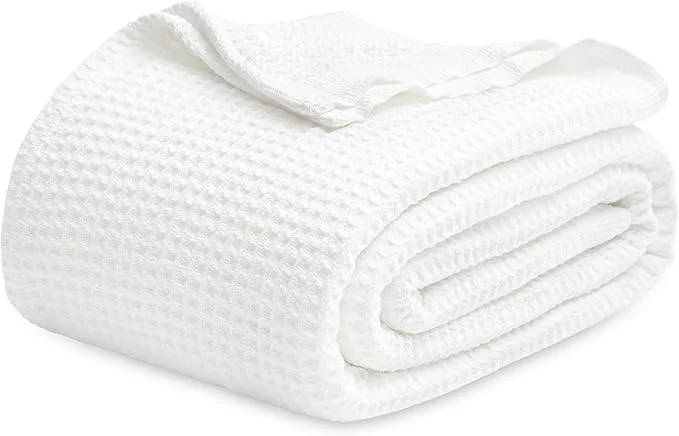 Smart Bedsure Gentlesoft Cotton Blanket Queen Size for Bed – Cooling Breathable and Soft for Spring Summer Thick Cozy Waffle Weave Blanket Gifts for Women White 90×90 Inches