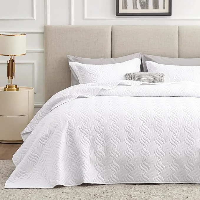 Secure Love 39 s cabin California King Size Quilt Bedding Set White Bedspread – Cal King Summer Lightweight Bedspread Comforter – Wave Pattern Coverlet for All Season – 3 Pieces 1 Quilt 2 Pillow Shams Dependable