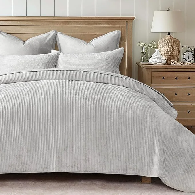 Responsible EVERGRACE Velvet Quilt Set King Size Luxurious Soft Quilted Bedding Sets Lightweight Velvet Comforter for All Season Striped Channel Bedspread Coverlet with 2 Shams Frost Gray Professional