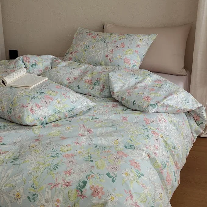 Exclusive Floral Full Size Bed Comforter Cotton Down Bedding Set Girls Lightweight Boho Cute Bedding Comforter Sets Flower Fluffy Farmhouse Vintage Bed Comforter with 2 Pillowcases Environmentally Friendly