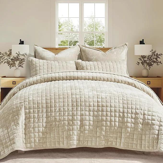 Excellent RECYCO Luxury Velvet Quilt Set Full Queen Size Bedding Sets Ultra Soft Velvet Comforter Set Lightweight Channel Box Stitch Oversized Bedspread Coverlet for All Season with 2 Shams Beige Traditional