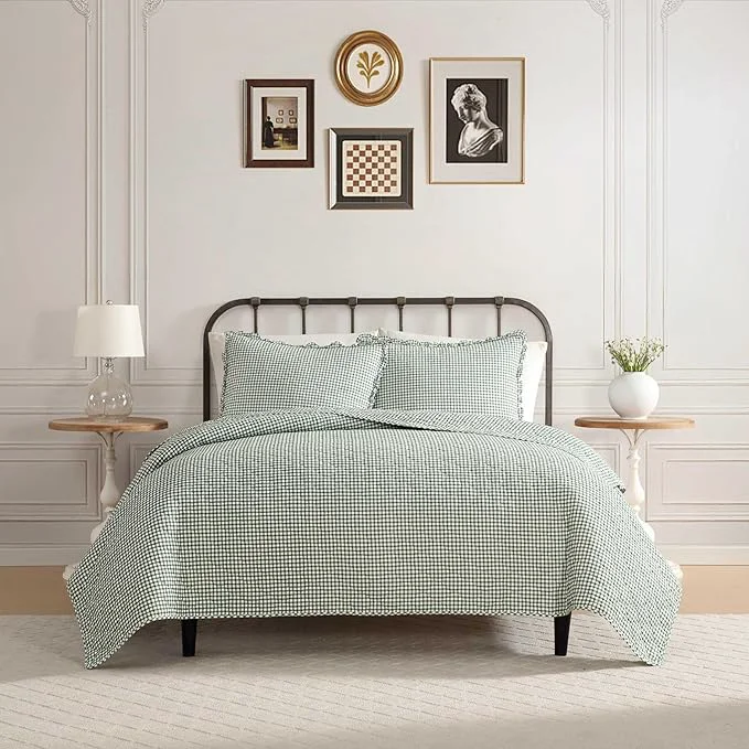 Laura Ashley – Full Queen Quilt Set Pre-Washed Cotton Bedding with Matching Sham Lightweight for Year Round Use Oeko-Tex Gracies Gingham Green Relaxed