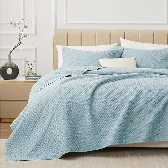 Organic EXQ Home Quilt Set Full Queen Size Coral Blue 3 Piece Lightweight Soft Coverlet Modern Style Squares Pattern Bedspread Set for All Season 1 Quilt 2 Pillow Shams Reusable