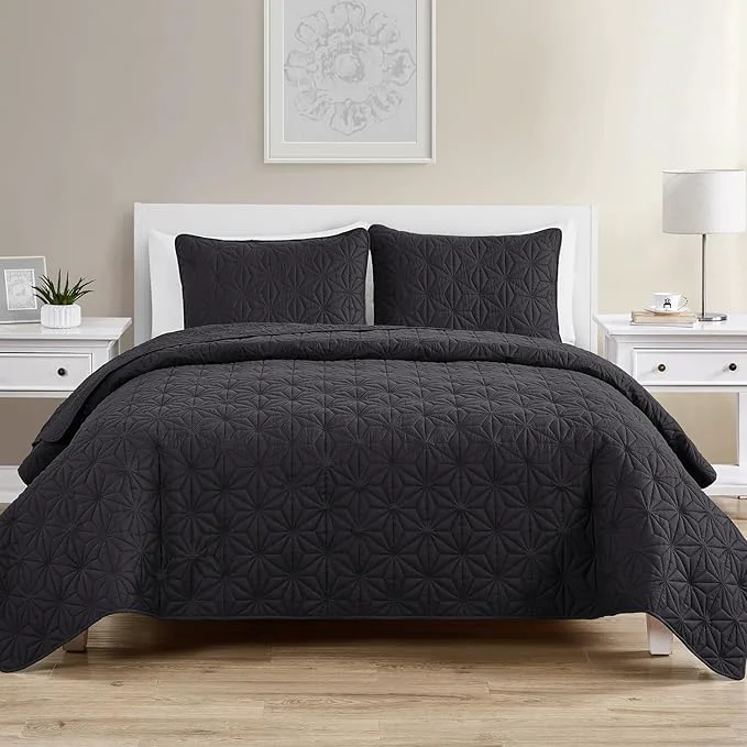 Eco-Friendly VCNY Home Grey Quilt Set for Queen Bed 3-Piece Bedspread Coverlet and Shams Soft Bedding Comforter for All Seasons Kaleidoscope Full Queen Reliable