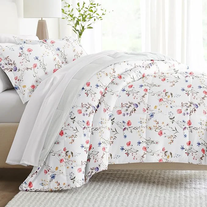 Outstanding Linen Market Reversible King Size Comforter Set 3 Piece – Bring Luxury Home with Our Soft and Lightweight Down Comforter King Set – This Includes Your King Comforter and 2 Pillow Shams Relaxed